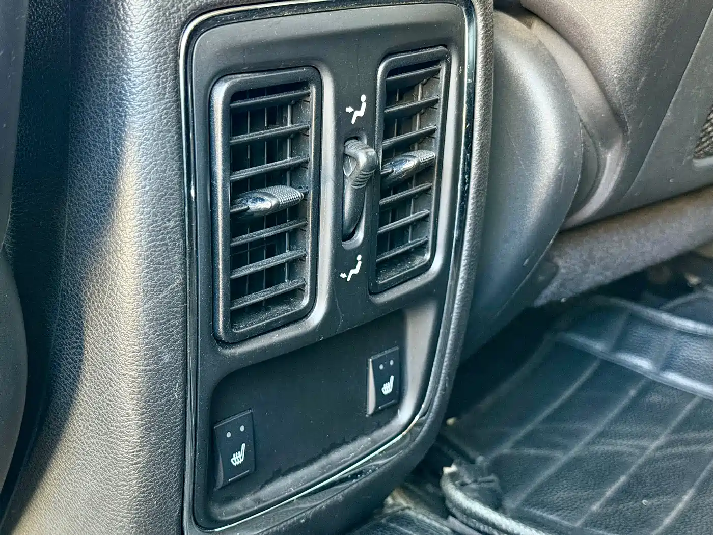 Jeep Grand Cherokee (Import) 2012 2012 3.6L Anniversary Navigation Edition