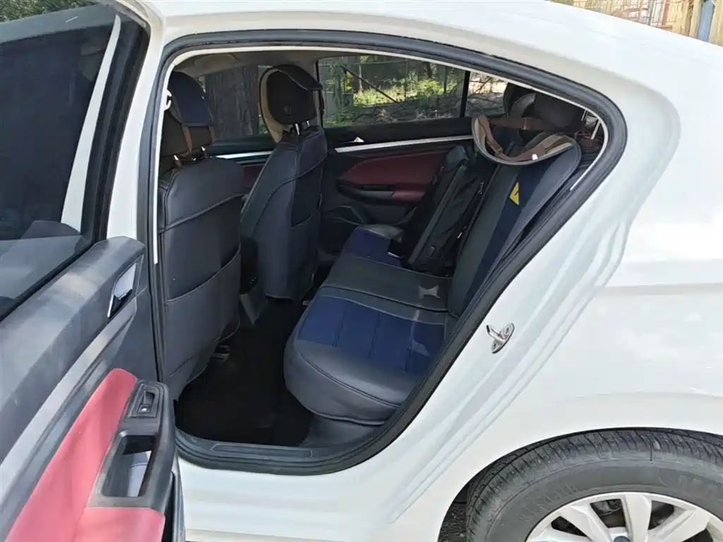 Volkswagen Bora 2019 Facelift 1.5L Automatic Fashion China VI фото 17
