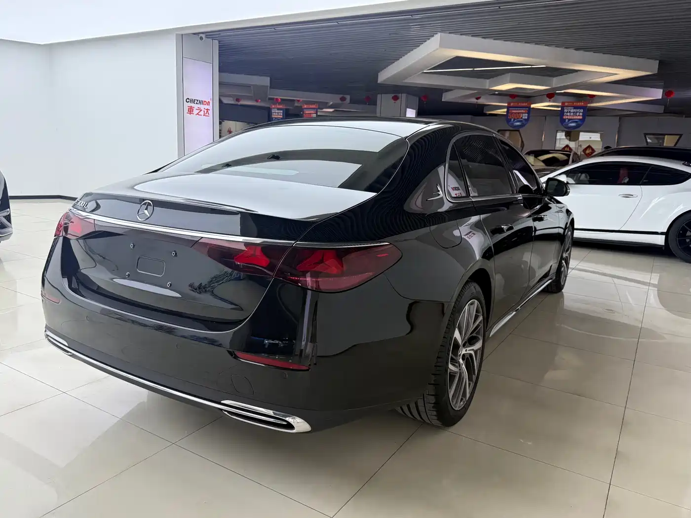 Mercedes-Benz E-Class 2024 E 300 L Fashion фото 10