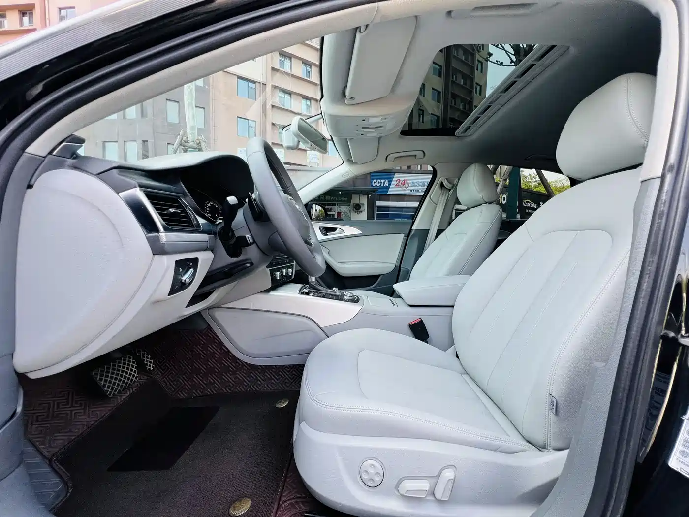 Audi A6L 2012 TFSI Comfort фото 4