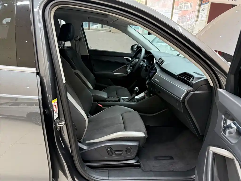 Audi Q3 2023 35 TFSI Fashion Dynamic (1.4T) фото 21