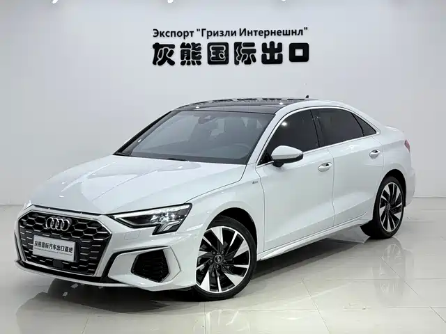 Audi A3 A3L Limousine 35 TFSI, Стиль Спорт