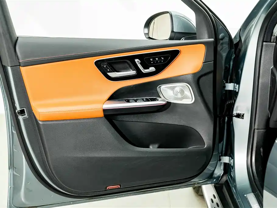 Mercedes-Benz GLC 2025 GLC 300 L 4MATIC Luxury 5-seater фото 16
