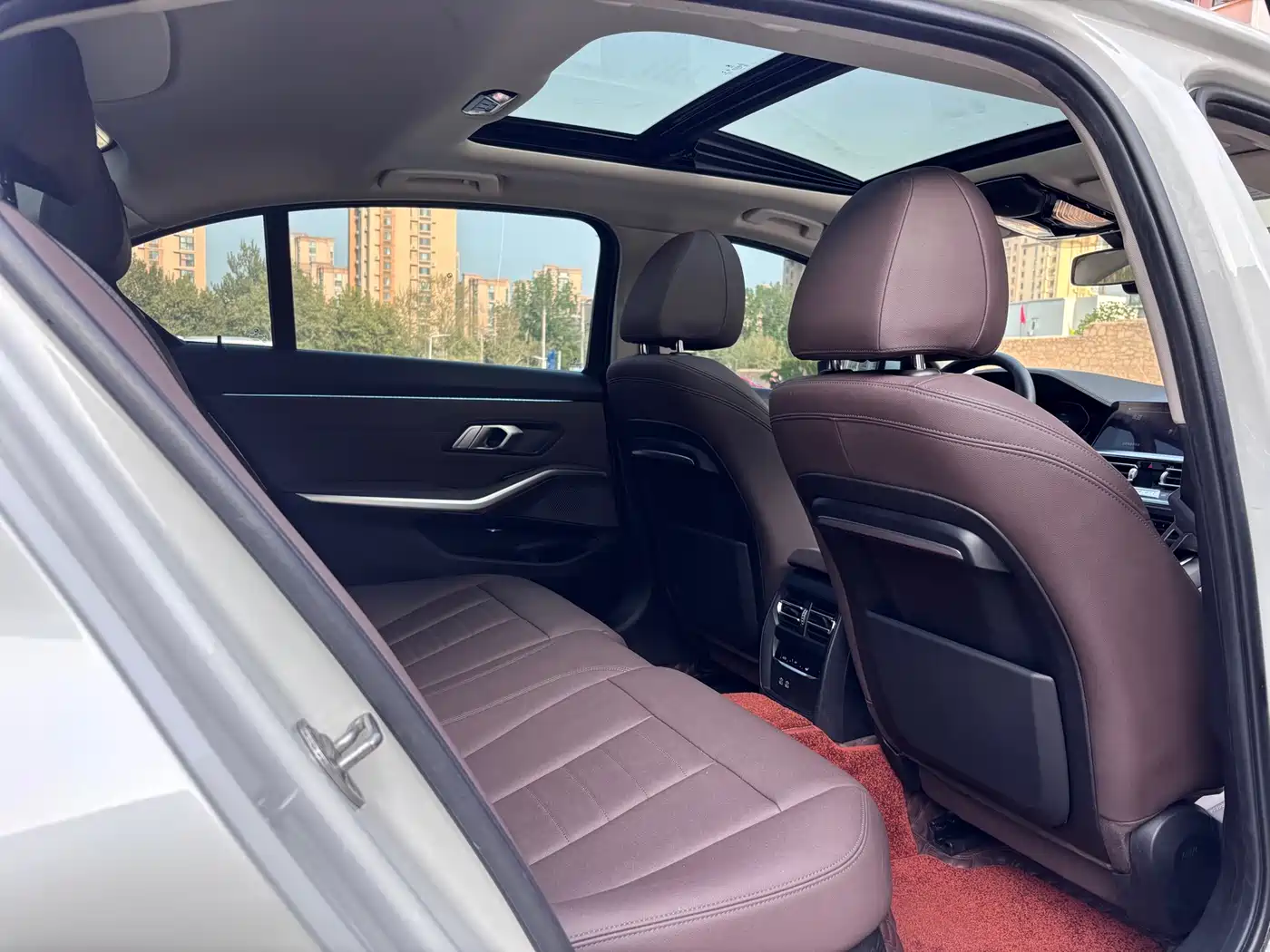 BMW 3 Series 2021 320Li M Sport Package фото 10