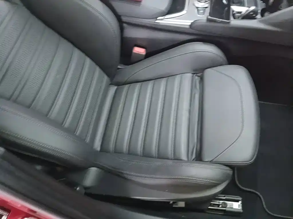 Alfa Romeo Giulia 2026 2023 2.0T 280HP Track Edition