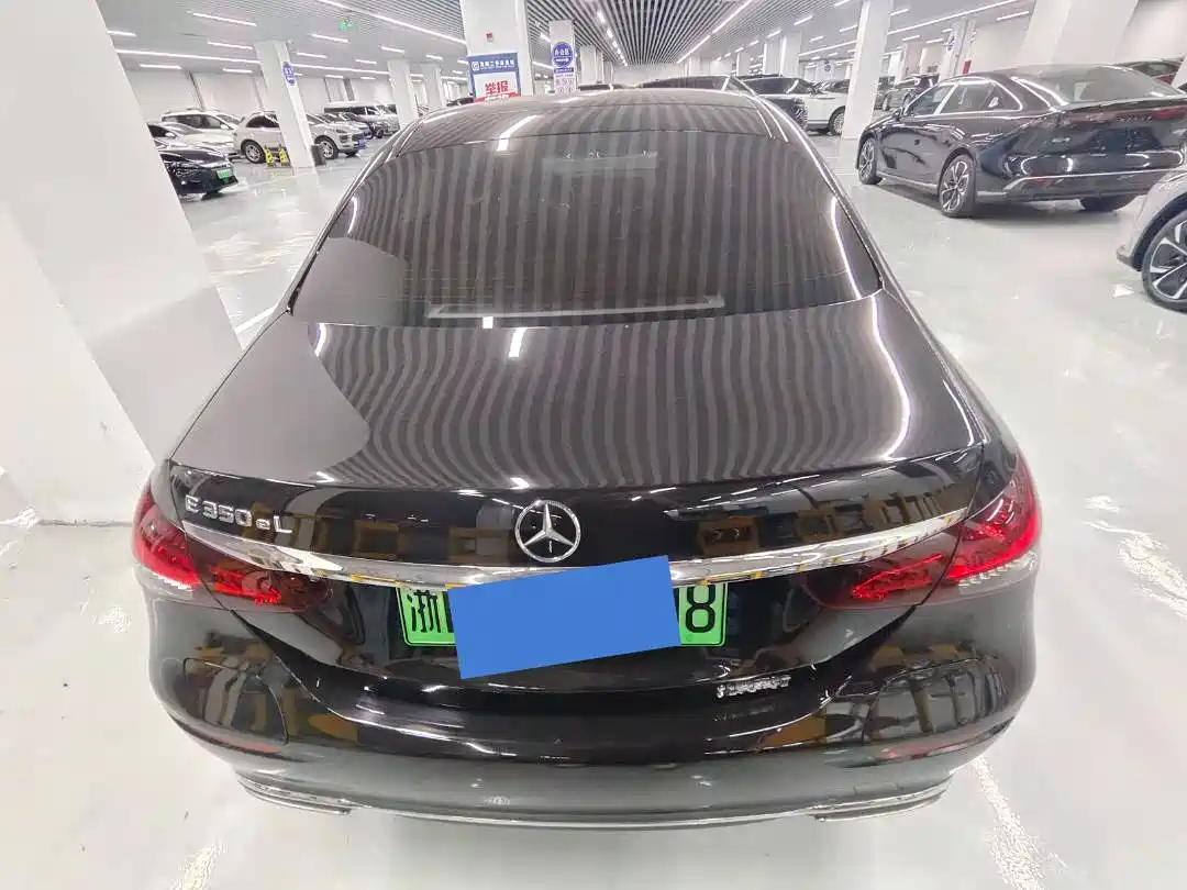 Mercedes-Benz E-Class New Energy 2022 E 350 e L Plug-in Hybrid Sedan фото 7