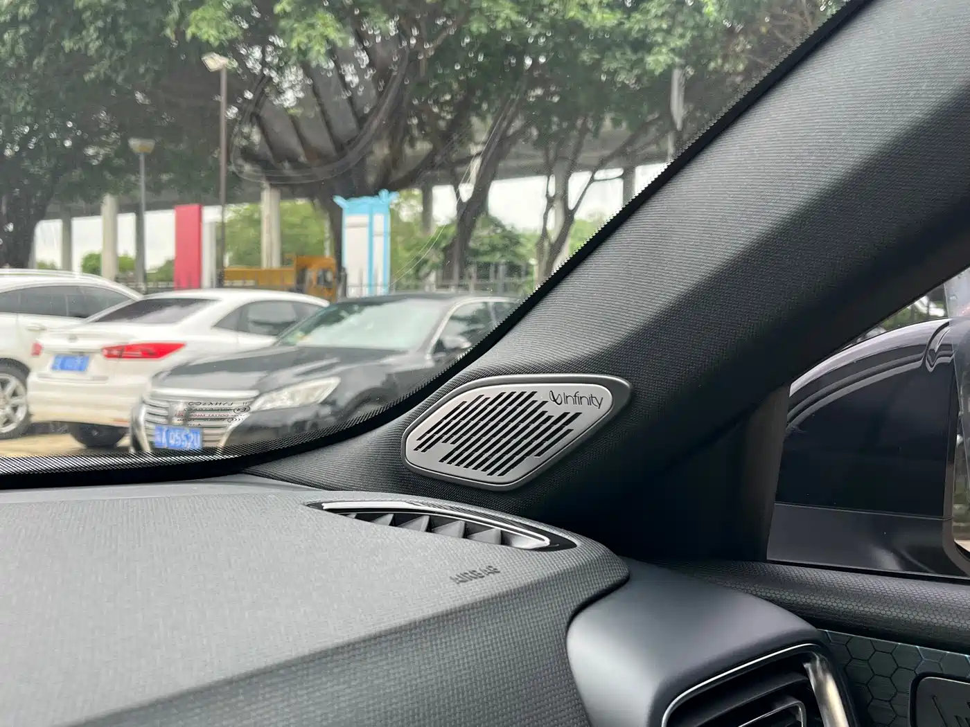 Lynk & Co 03 New Energy 2021 1.5T PHEV Pro фото 18