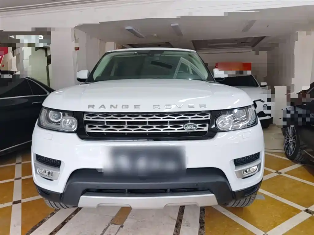 Land Rover Range Rover Sport 2015 3.0 SDV6 HSE фото 3