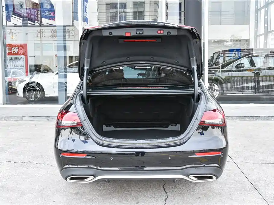 Mercedes-Benz E-Class 2022 E 300 L Sport Fashion фото 22