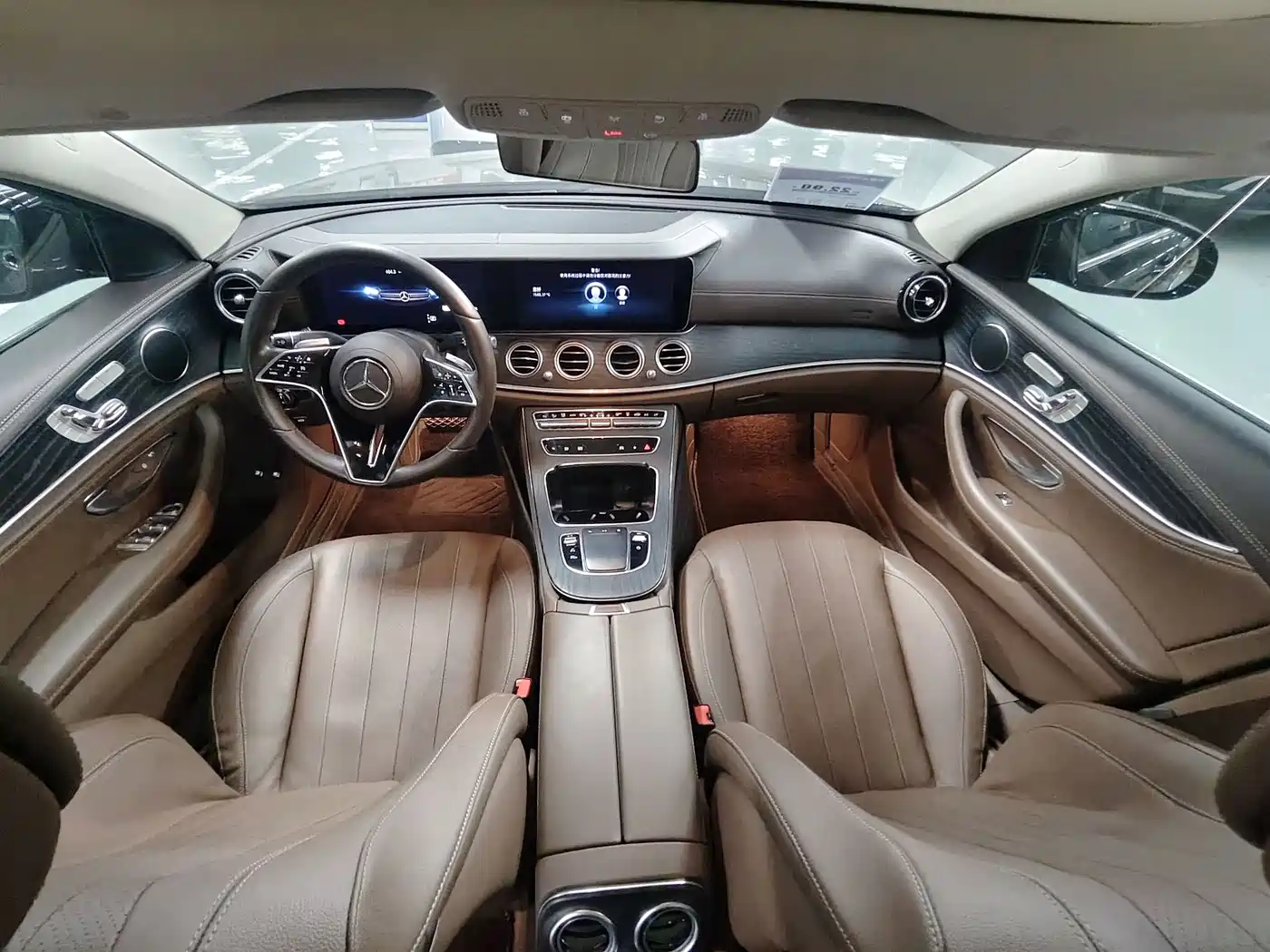 Mercedes-Benz E-Class New Energy 2022 E 350 e L Plug-in Hybrid Sedan фото 12