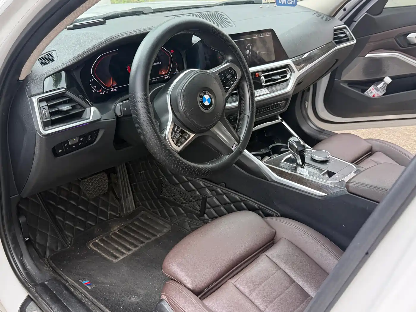 Photo 6 - BMW 3 Series