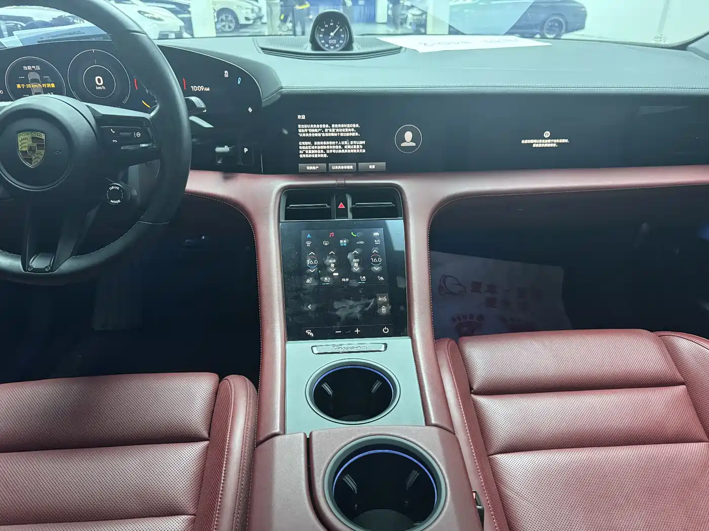 Porsche Taycan 2020 Taycan фото 8