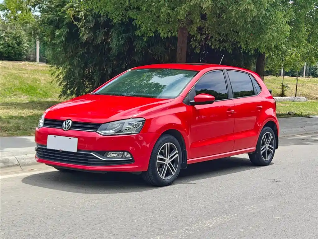 Volkswagen Polo 2016 1.6L Automatic Comfort фото 2
