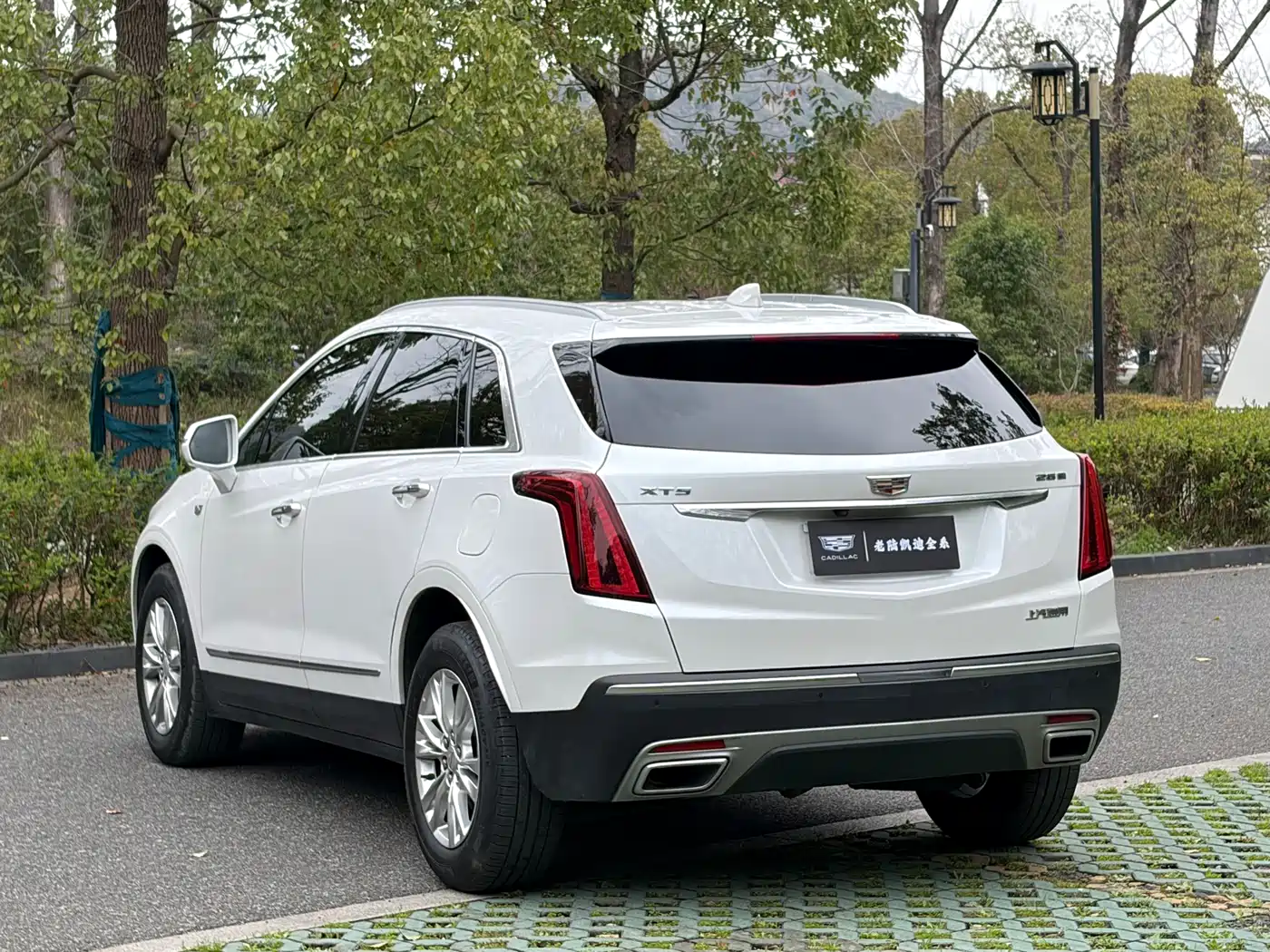 Cadillac XT5 2022 2.0T 2WD Luxury фото 8
