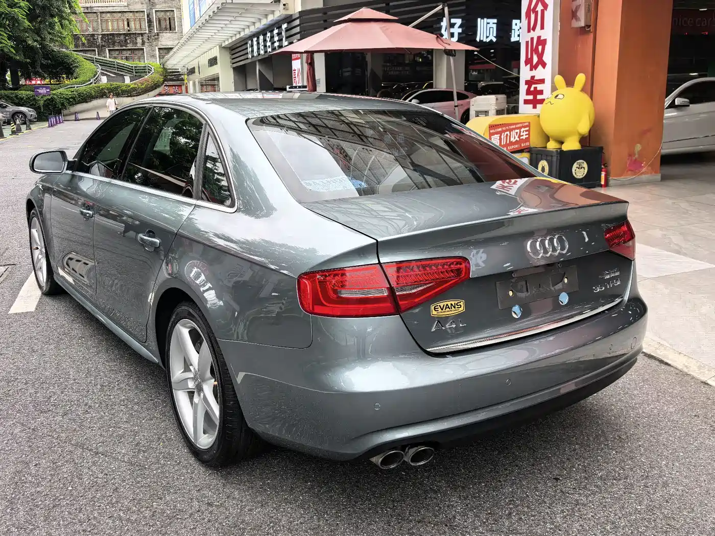 Фото 9 - Audi A4L