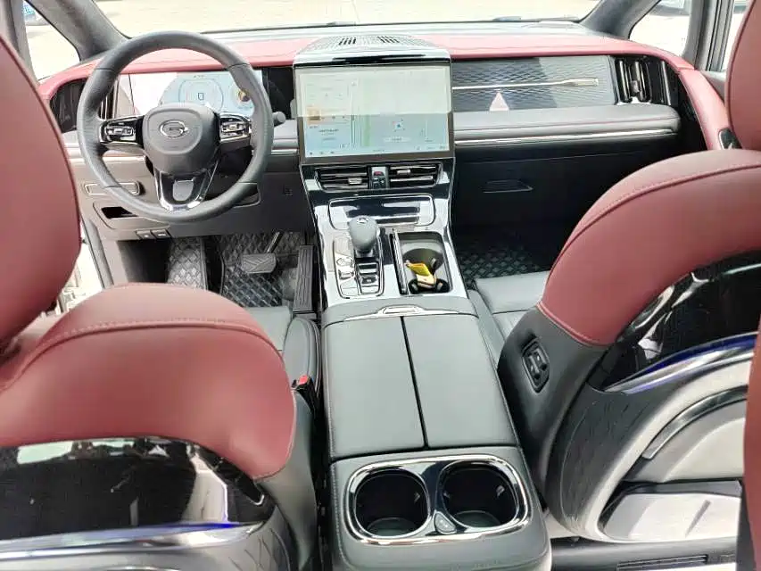 GAC Trumpchi Trumpchi M8 2023 Model Master Series 400T Ultimate Edition фото 2