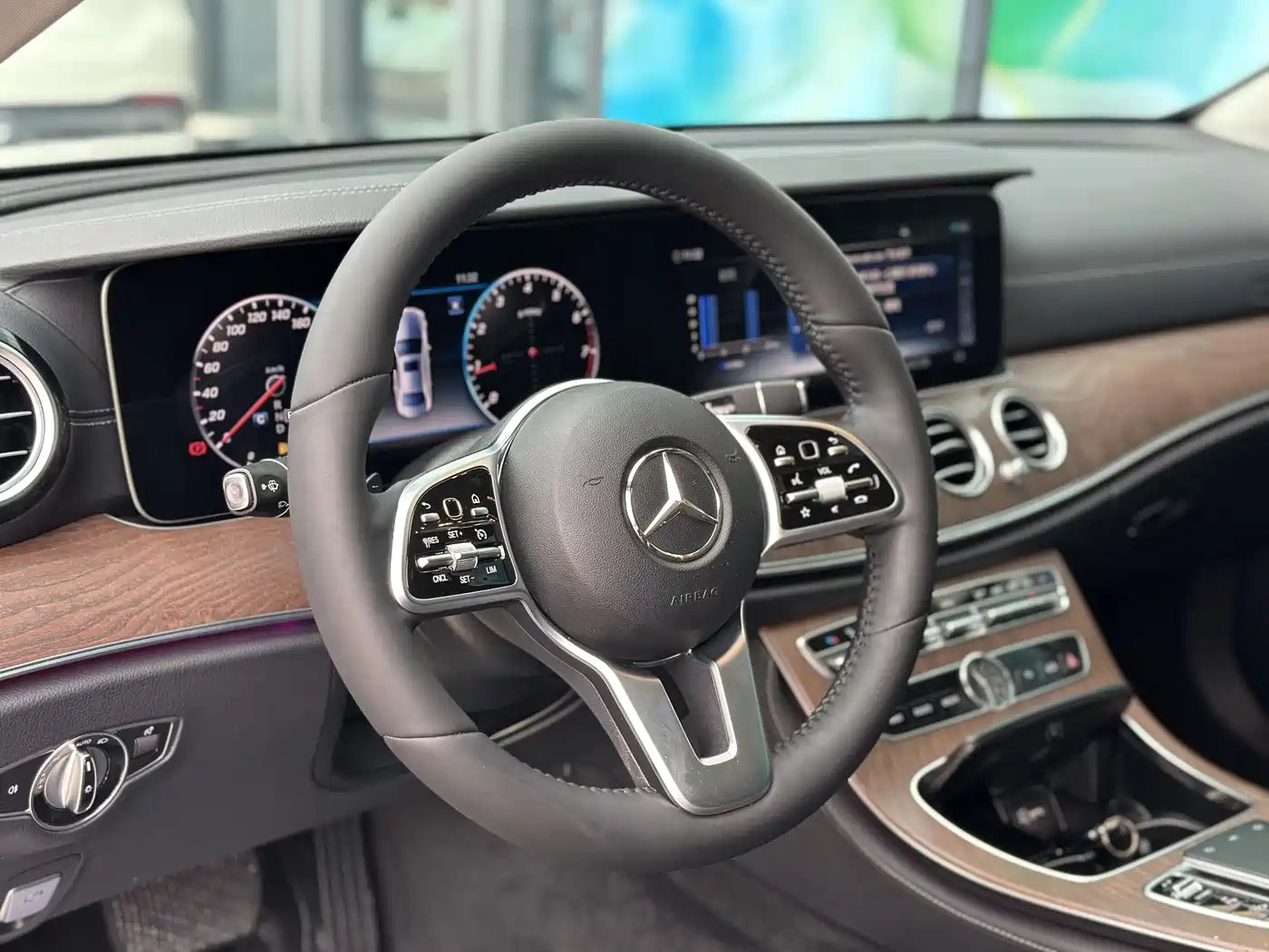 Mercedes-Benz E-Class 2020 Facelift E 300 L Exclusive фото 13