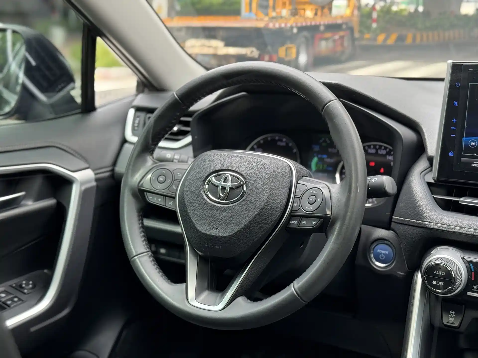 Фото 16 - Toyota Wildlander