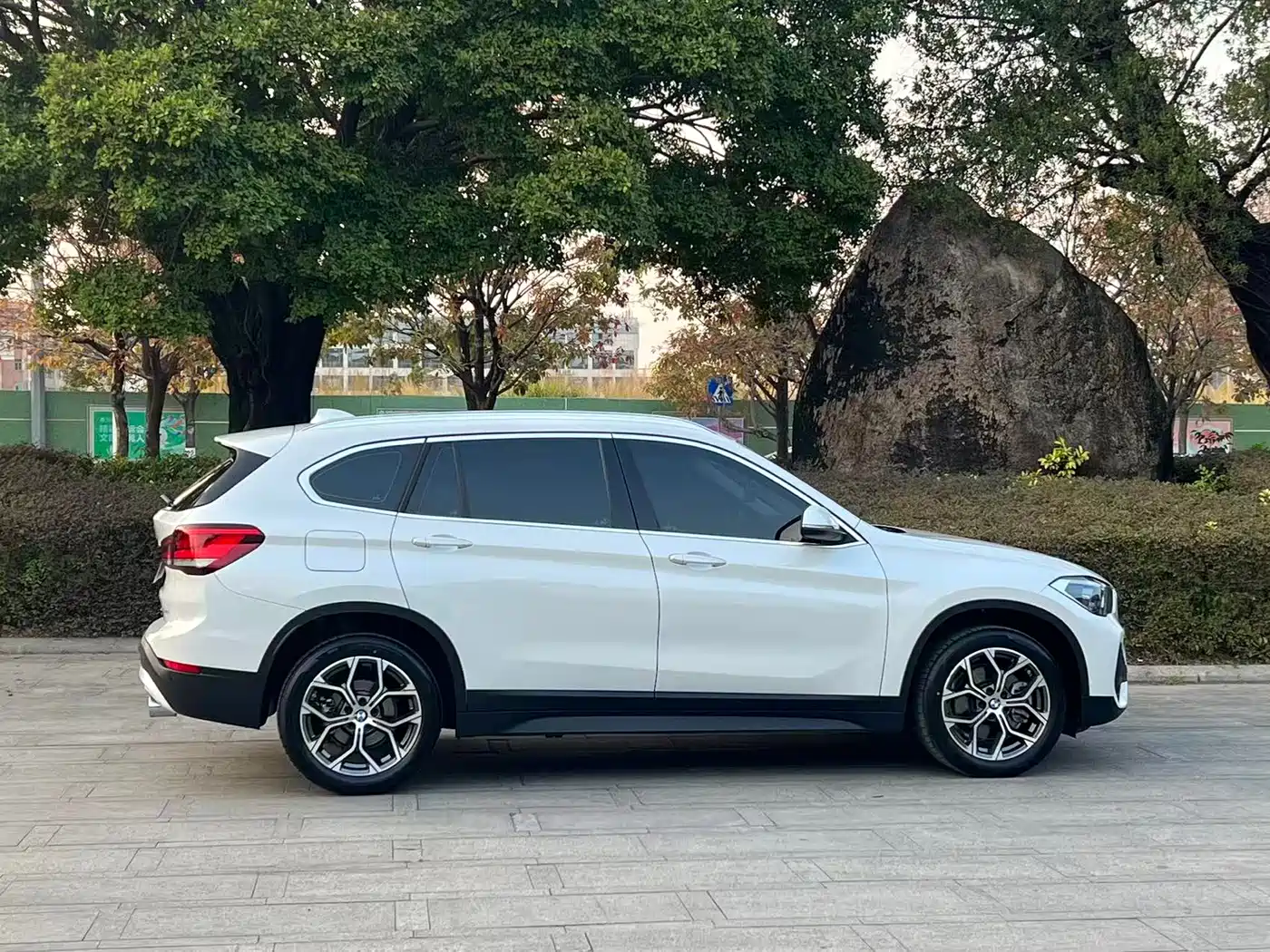 BMW X1 2022 sDrive25Li Leading фото 7