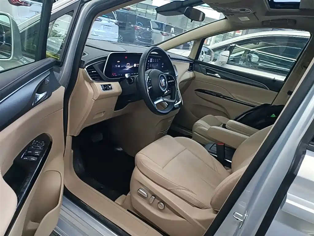 Buick GL8 New Energy 2025 Land Honor Premium Edition 7-Seater фото 16
