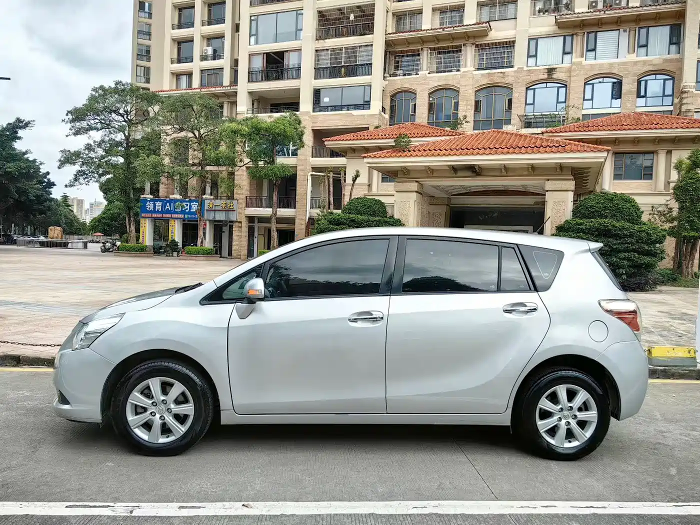 Toyota E'Z 2011 180E CVT Elite Edition фото 7
