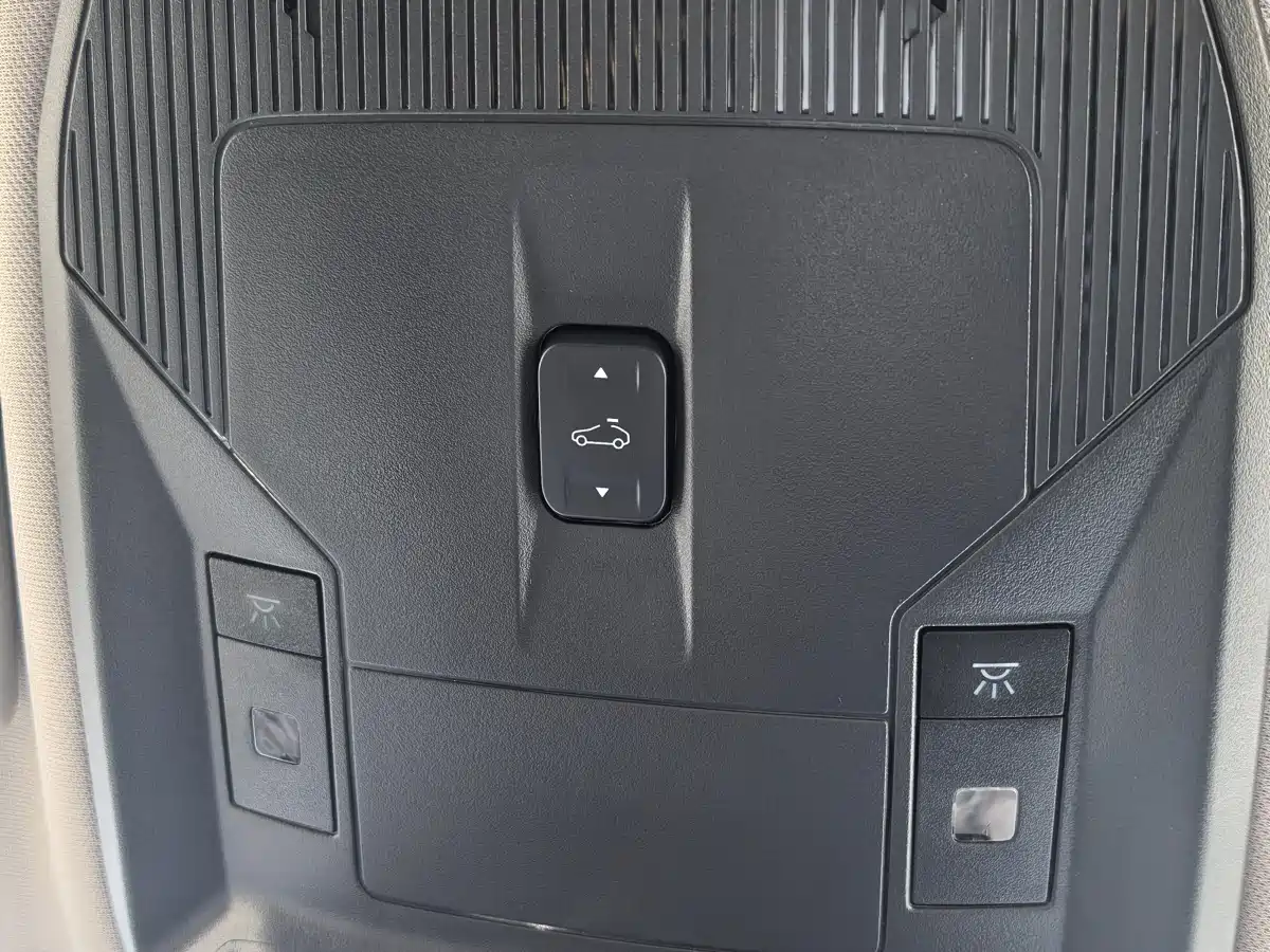 CITROEN VERSAILLES C5 X