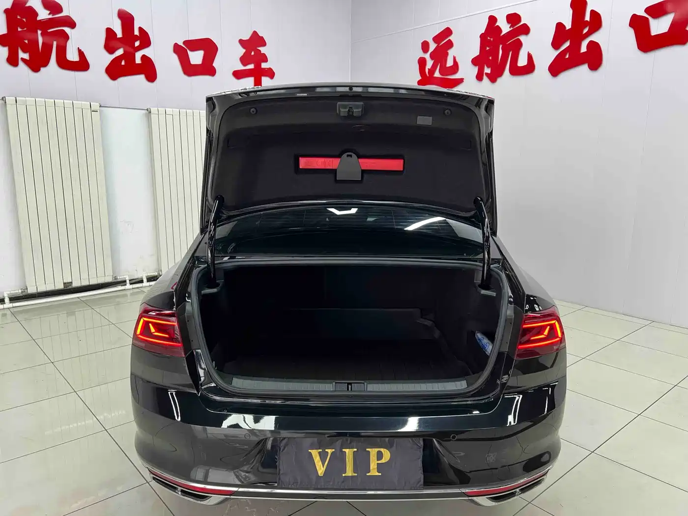 Volkswagen Magotan 2023 Model 2 Million Units Commemorative Edition 280TSI DSG Leading Version фото 18