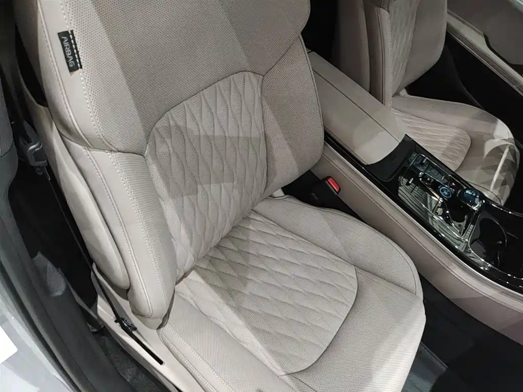 BYD Han 2026 DM-i Smart Driving Edition 245km Premium фото 25