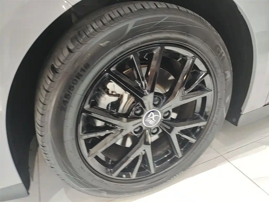 BYD Han 2026 DM-i Smart Driving Edition 245km Premium фото 23