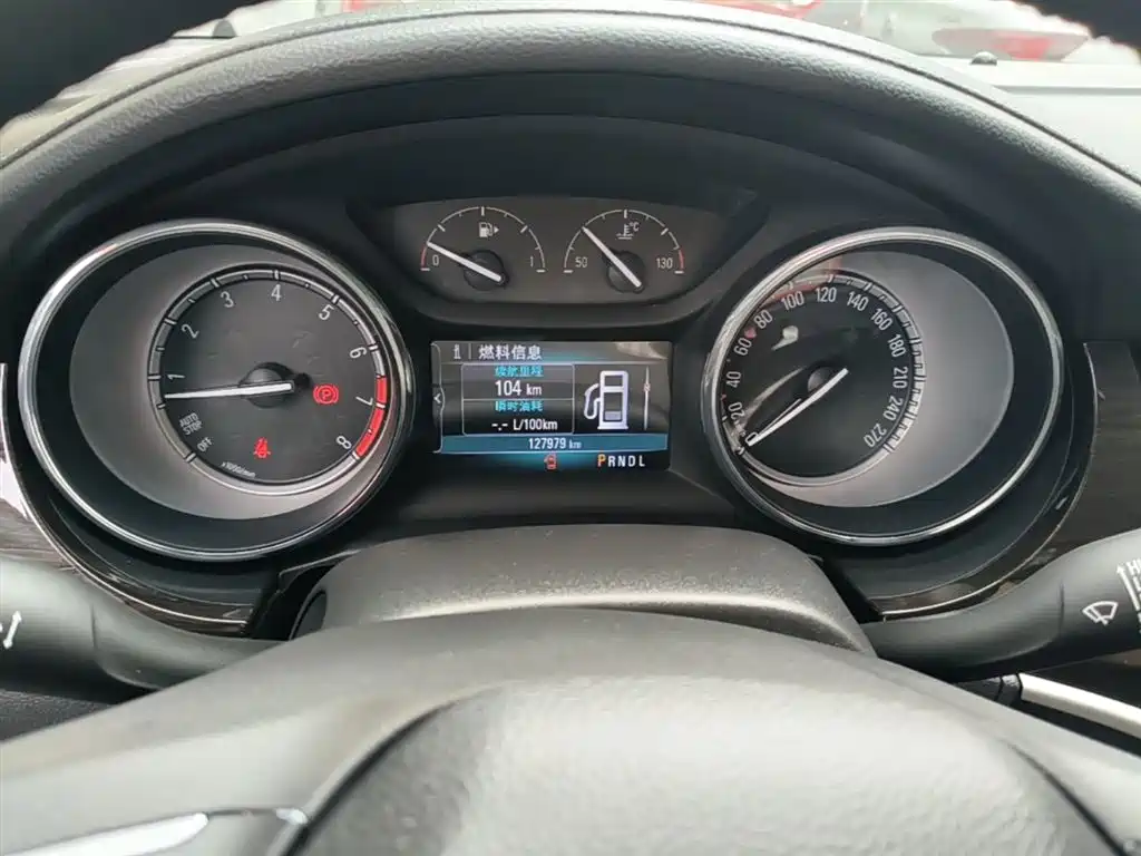 Buick Verano 2018 Sedan 20T Dual Clutch Leading фото 12