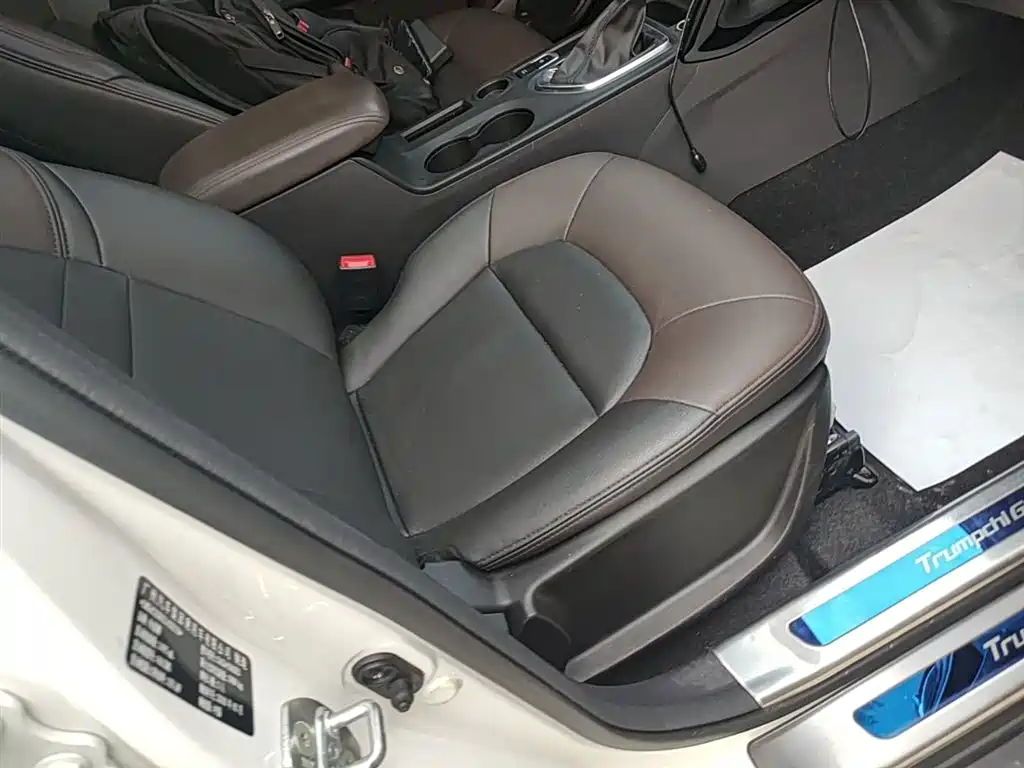 GAC Trumpchi Trumpchi GS4 2017 235T Automatic 2WD Luxury Smart Connected Edition фото 25