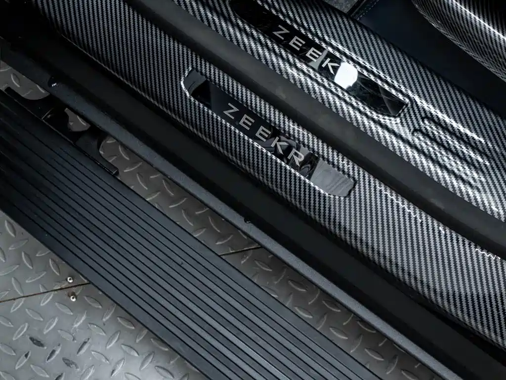 ZEEKR 9X 2026 2025 Model Gloss Black Edition