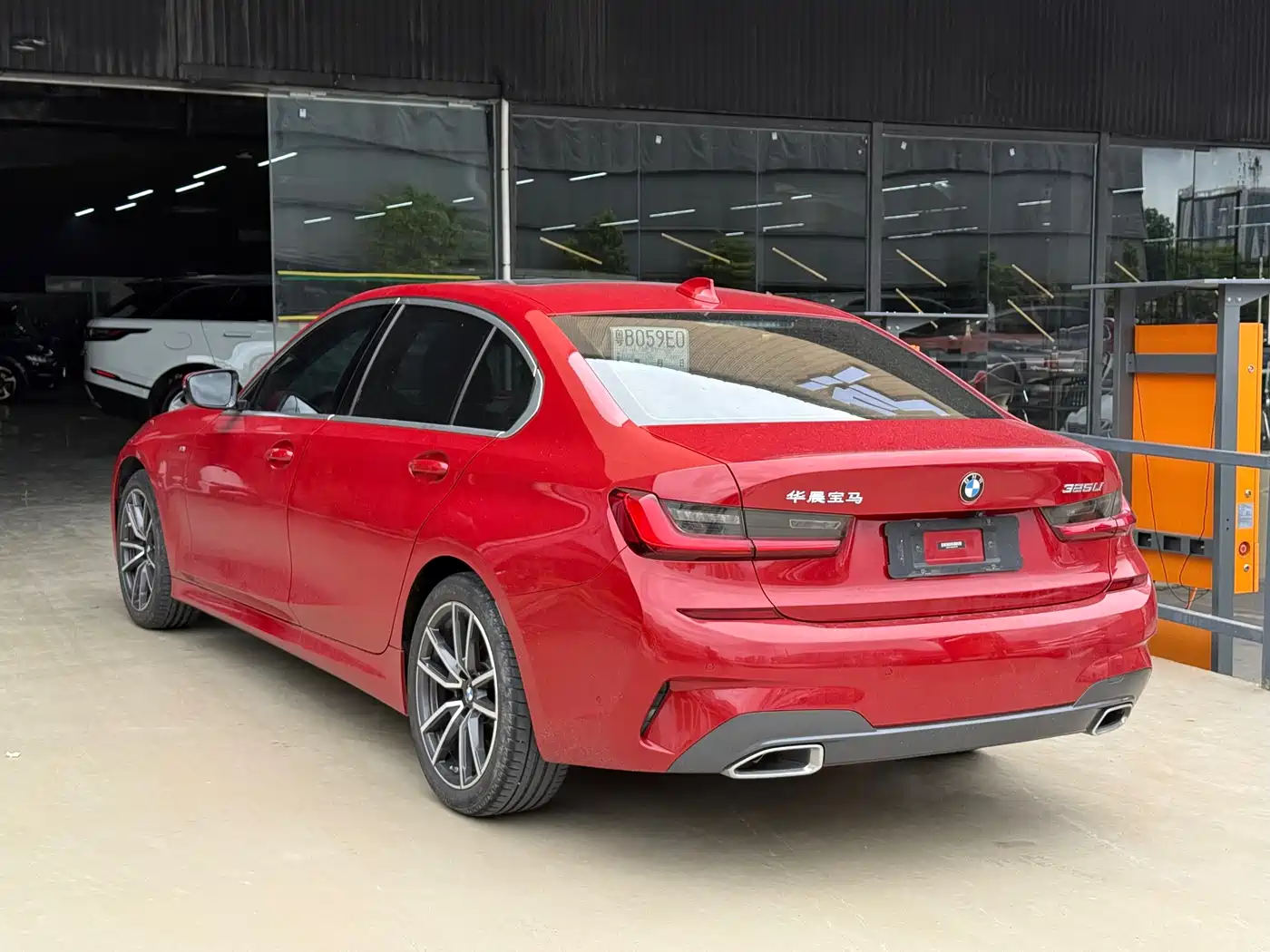 BMW 3 Series 2020 325Li M Sport Package фото 12