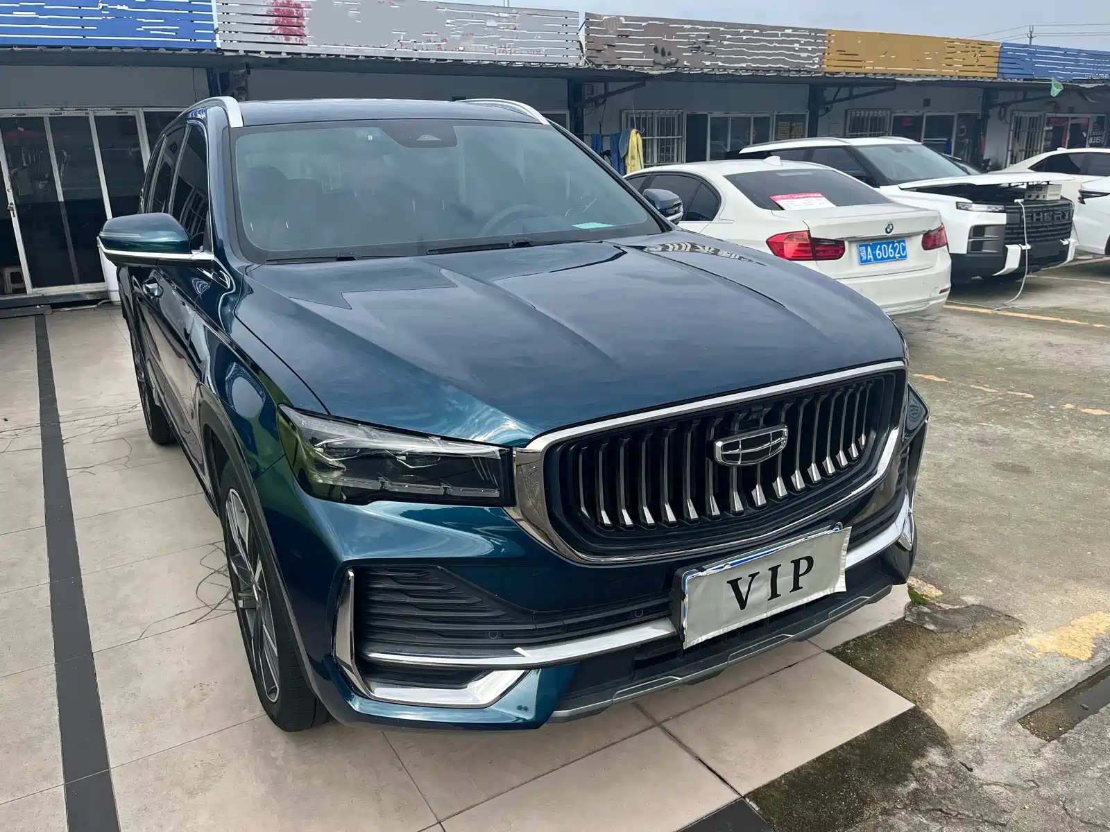 Фото 3 - Geely Monjaro