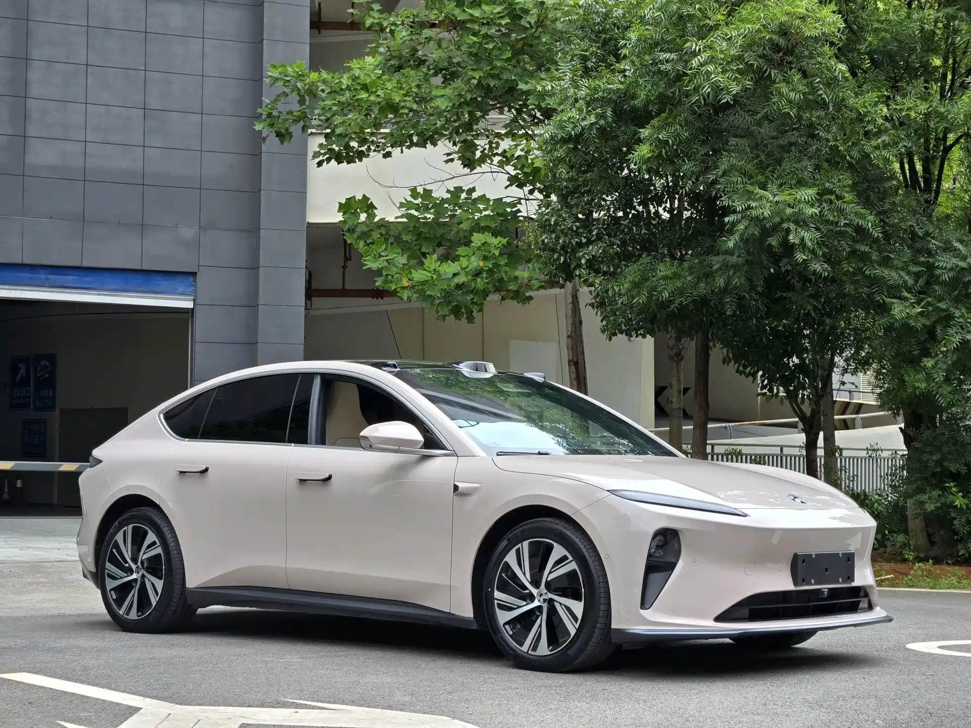 Фото 3 - NIO ET5