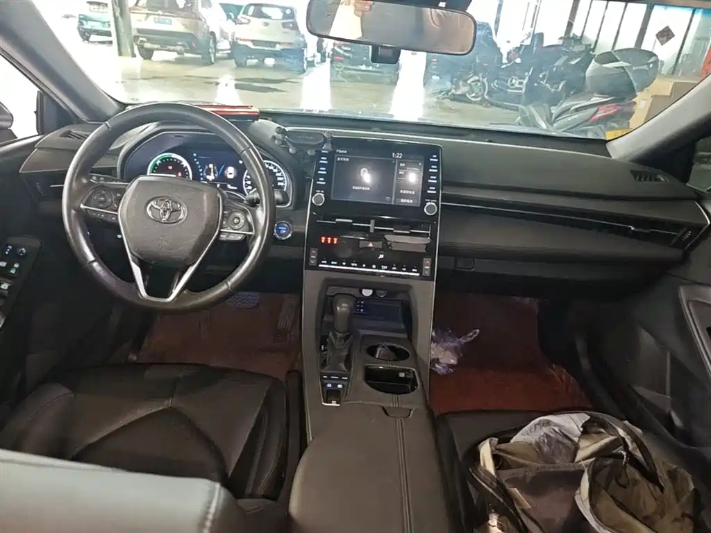 Toyota Avalon 2019 Hybrid 2.5L Luxury Edition China VI фото 10