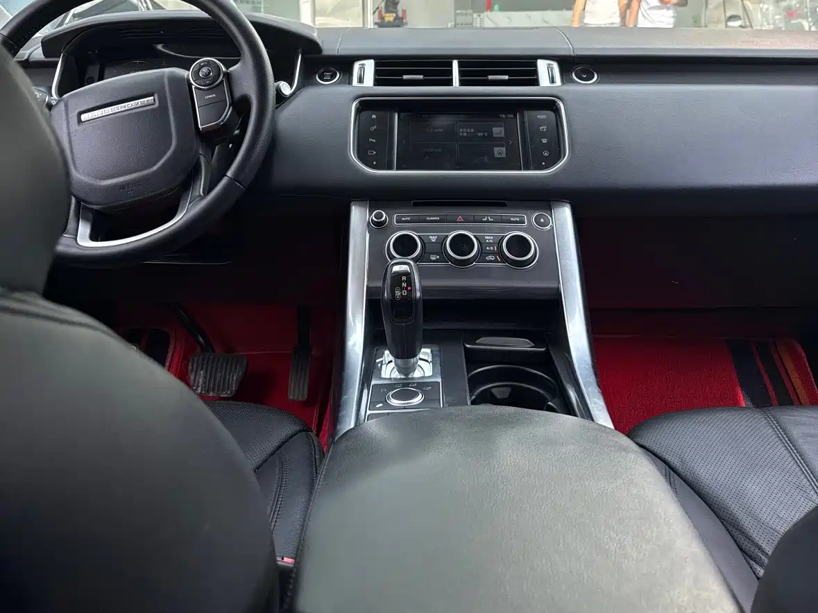 Land Rover Range Rover Sport 2016 3.0 SDV6 HSE фото 10