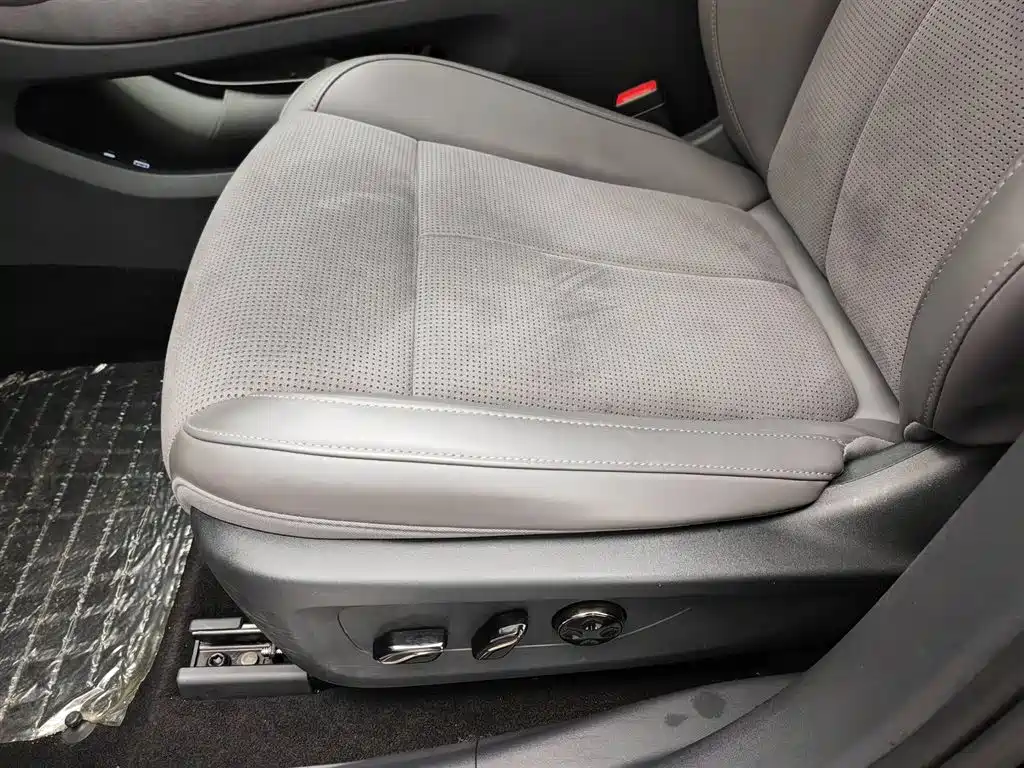 Voyah Auto VOYAH Zhuiguang 2024 PHEV AWD Ultra Long Range Flagship фото 20