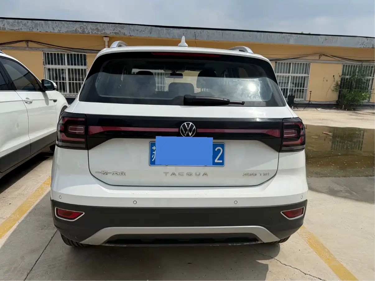 Volkswagen Tacqua 2024 2023 Model 200TSI DSG Joy Smart Connect Edition