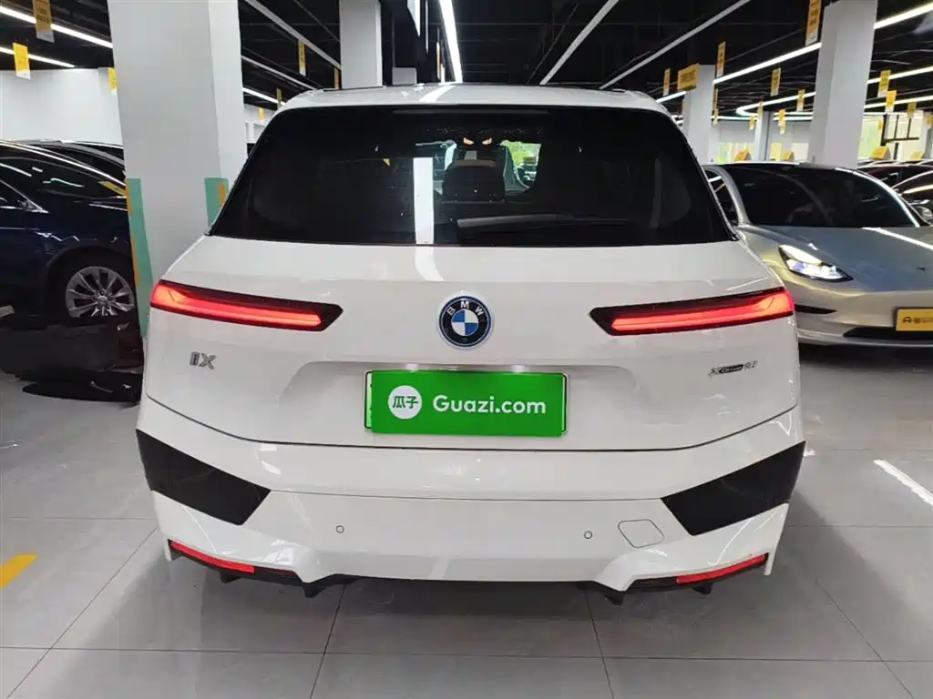 BMW iX 2022 xDrive40 фото 6