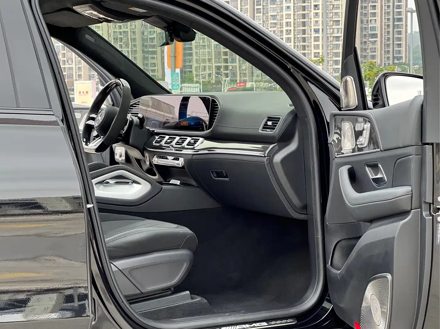 Mercedes-Benz GLS AMG 2024 AMG GLS 63 4MATIC+ фото 6