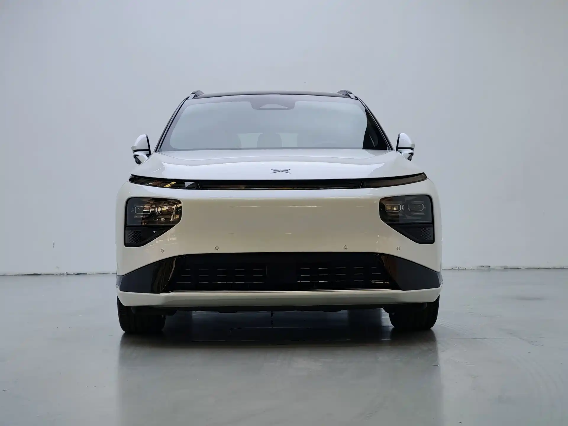 Фото 2 - XPeng G9