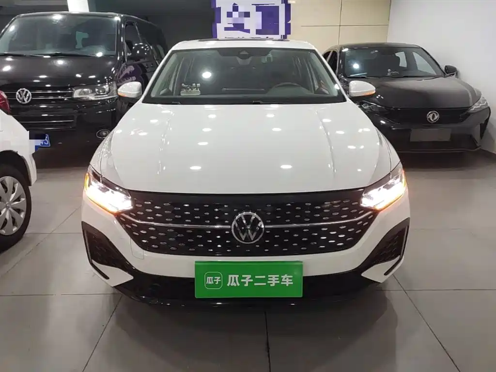 Volkswagen Lavida 2024 Model 1.5L Automatic Starlight 5 Million Edition фото 3