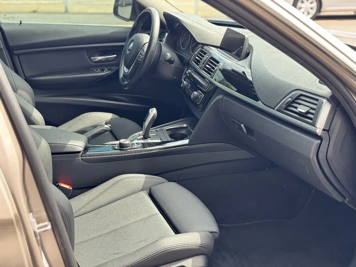 BMW 3 Series 2018 320Li Fashion Style фото 22