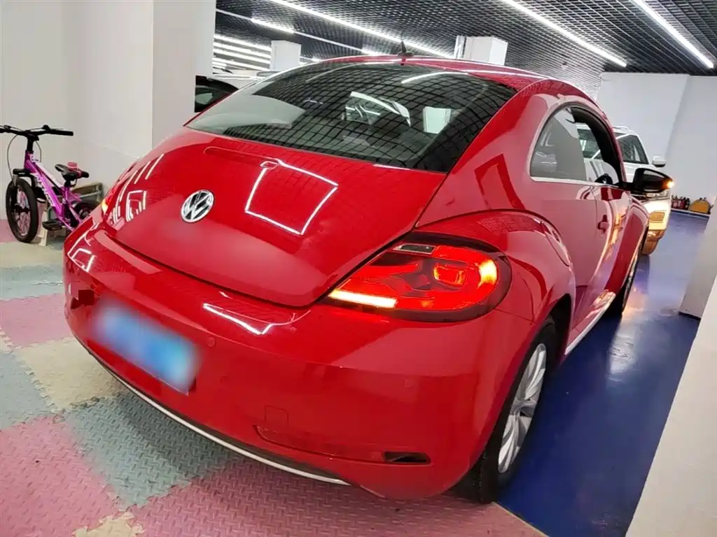 Volkswagen Beetle 2018 180TSI Easy Joy Edition фото 7