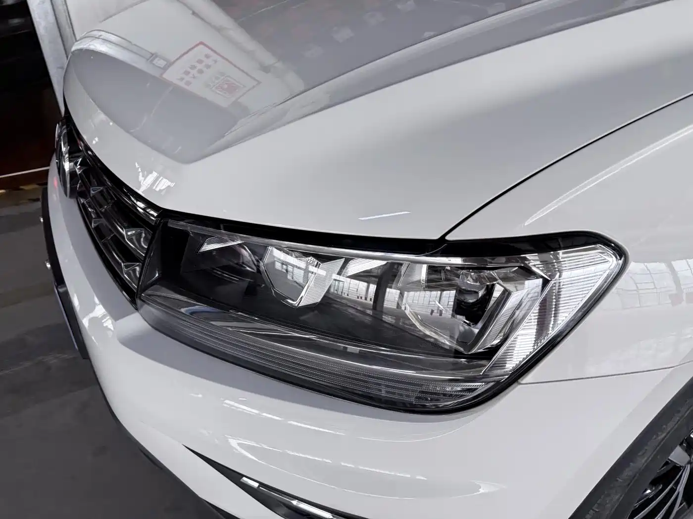 Volkswagen Tiguan L 2018 Facelift 330TSI Automatic 2WD Luxury Edition фото 5