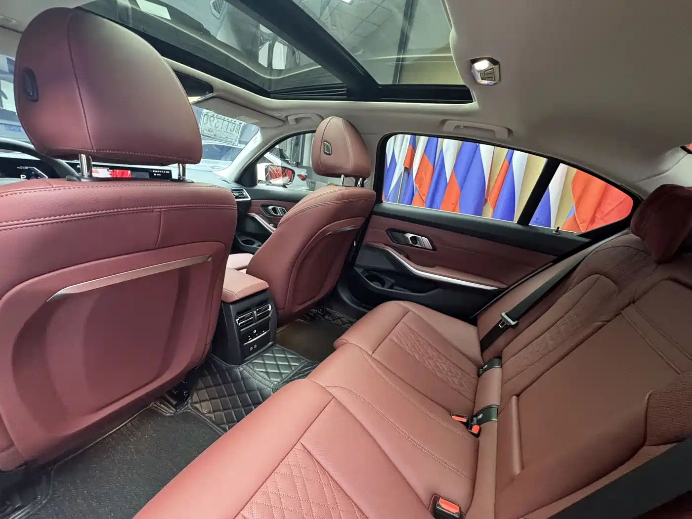 BMW 3 Series 2023 320Li M Sport Package фото 12