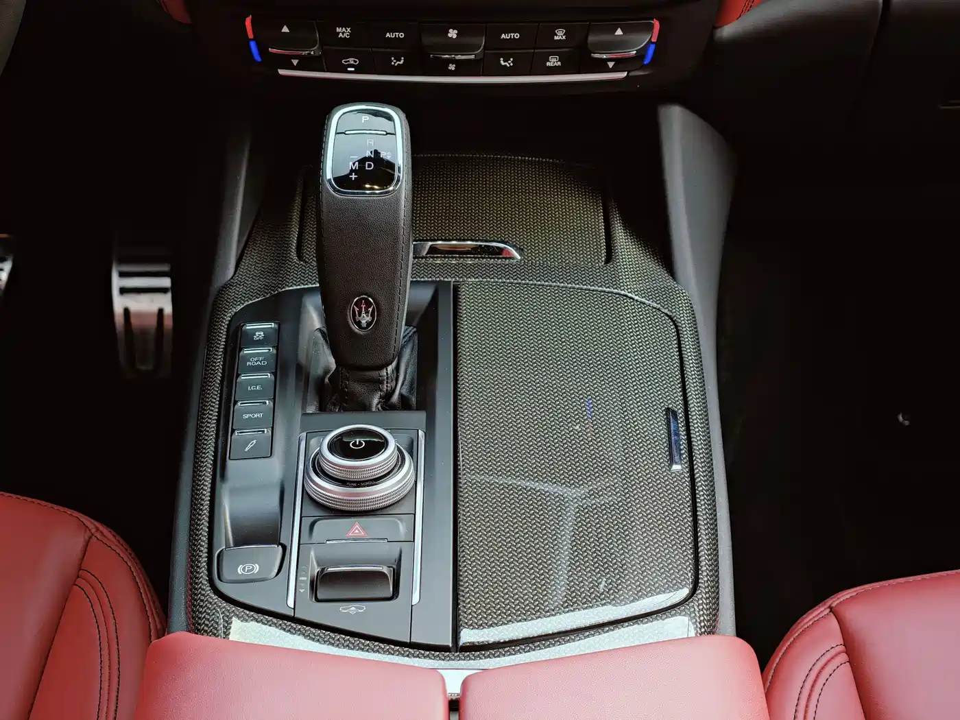 Maserati Levante 2021 3.0T Luxury Edition фото 13