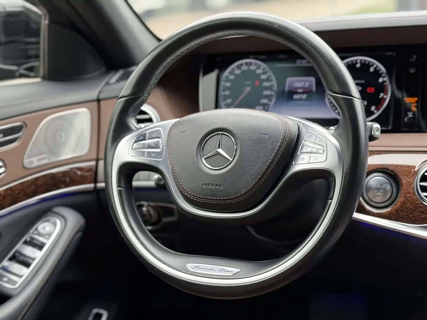 Mercedes-Benz S-Class 2017 S 320 L Business Upgrade Edition фото 13