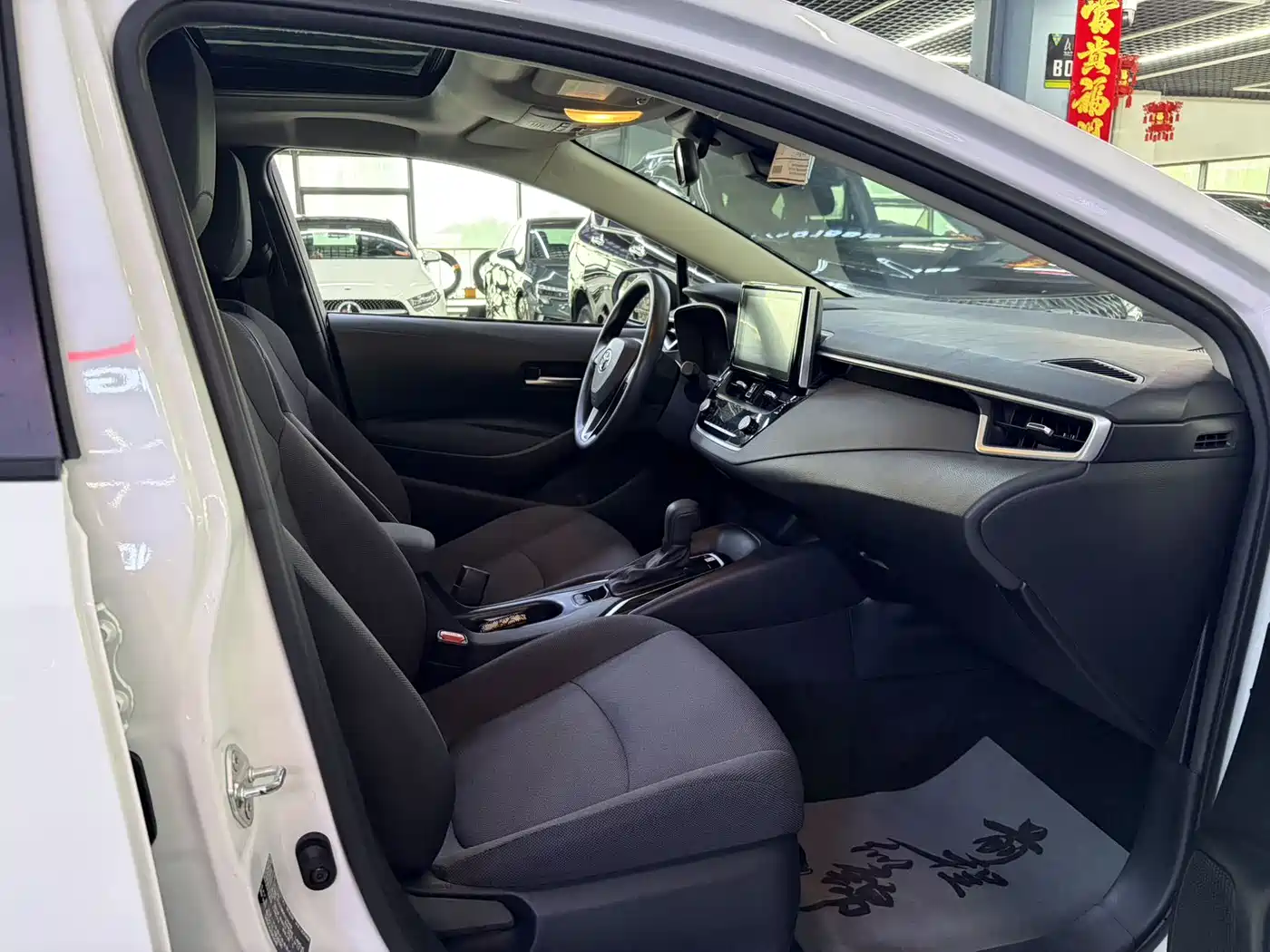 Toyota Corolla 2021 TNGA 1.5L CVT Elite Edition фото 12